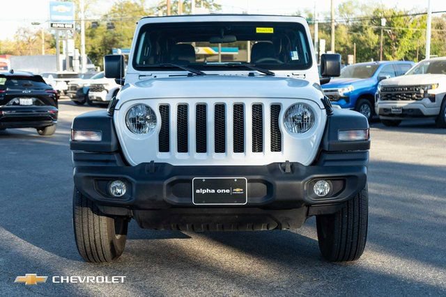 Used 2023 Jeep Wrangler Sport S image 2