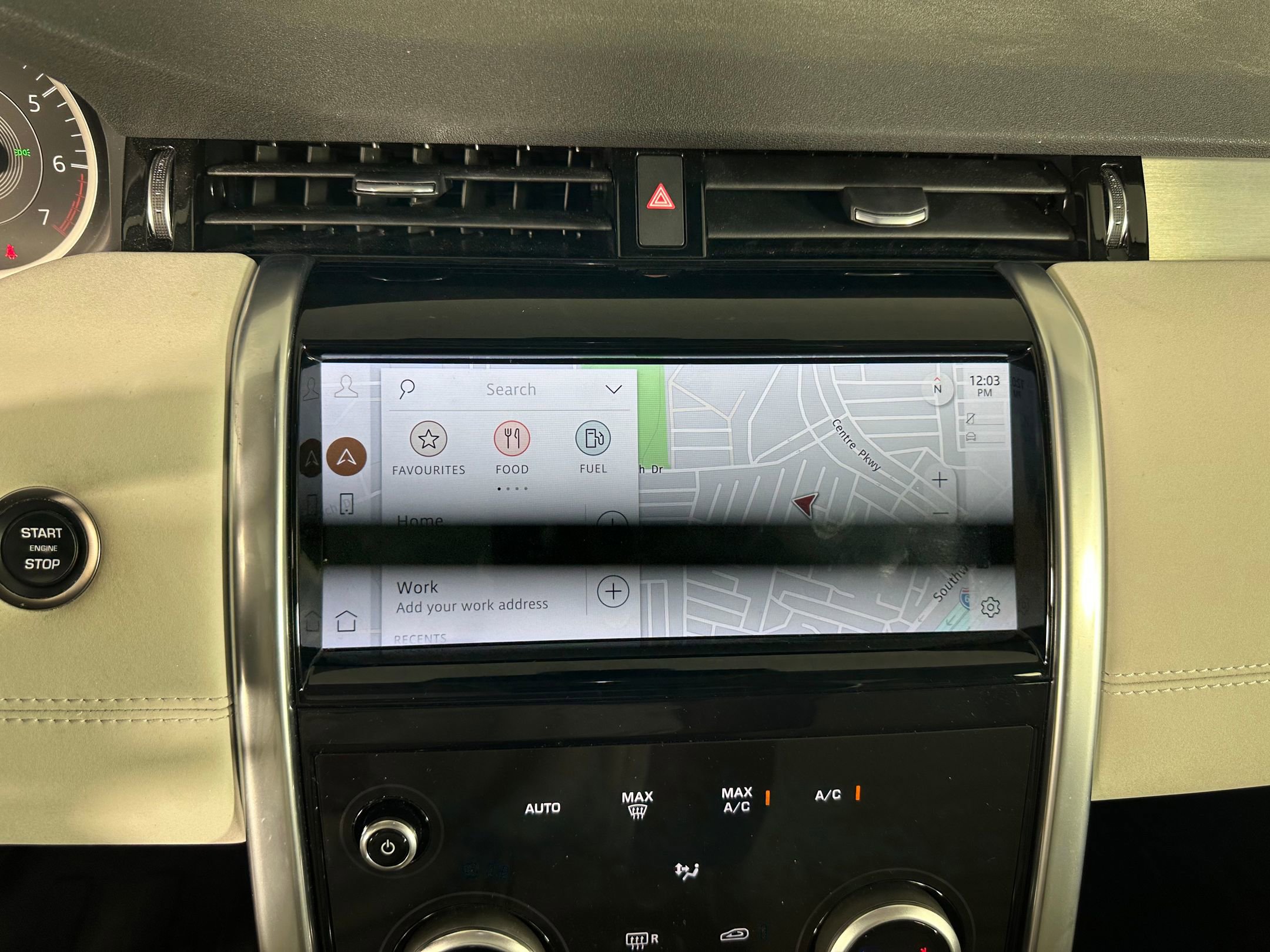 Used 2023 Land Rover Discovery Sport S image 27