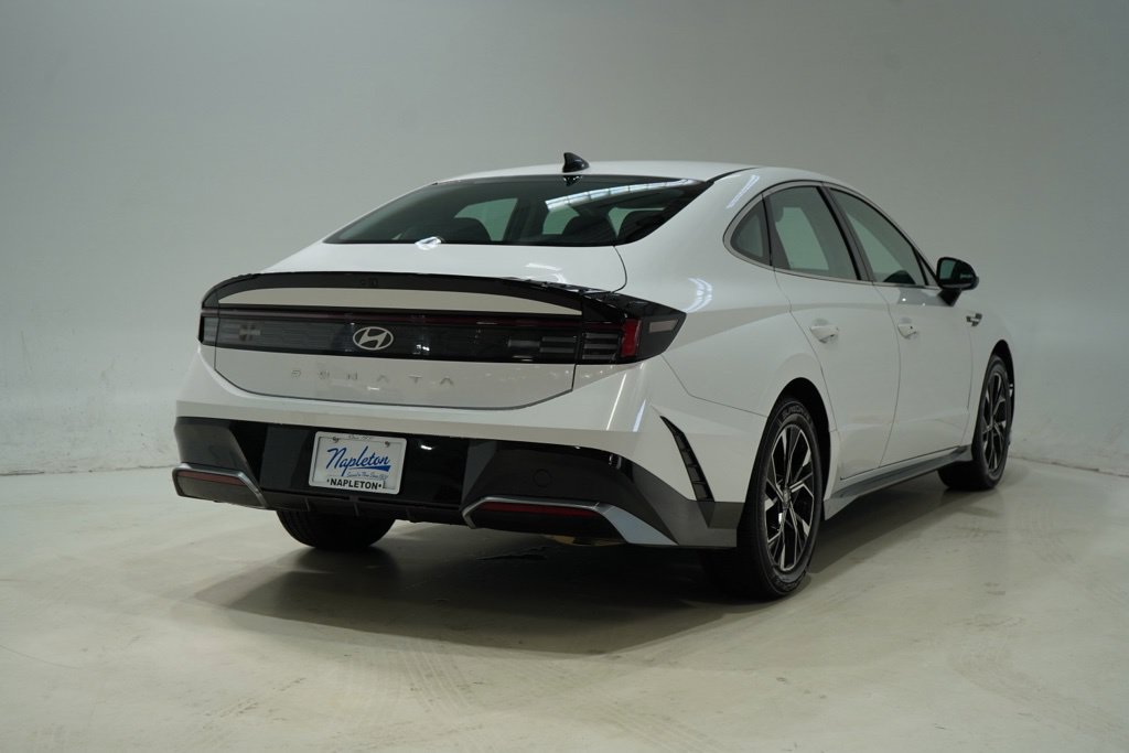 Used 2025 Hyundai Sonata SEL FWD image 7
