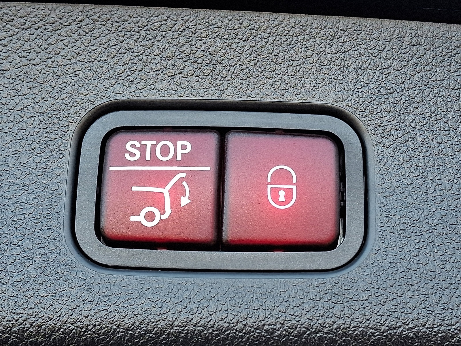 Certified 2025 Mercedes-Benz GLC 350e 4MATIC image 31