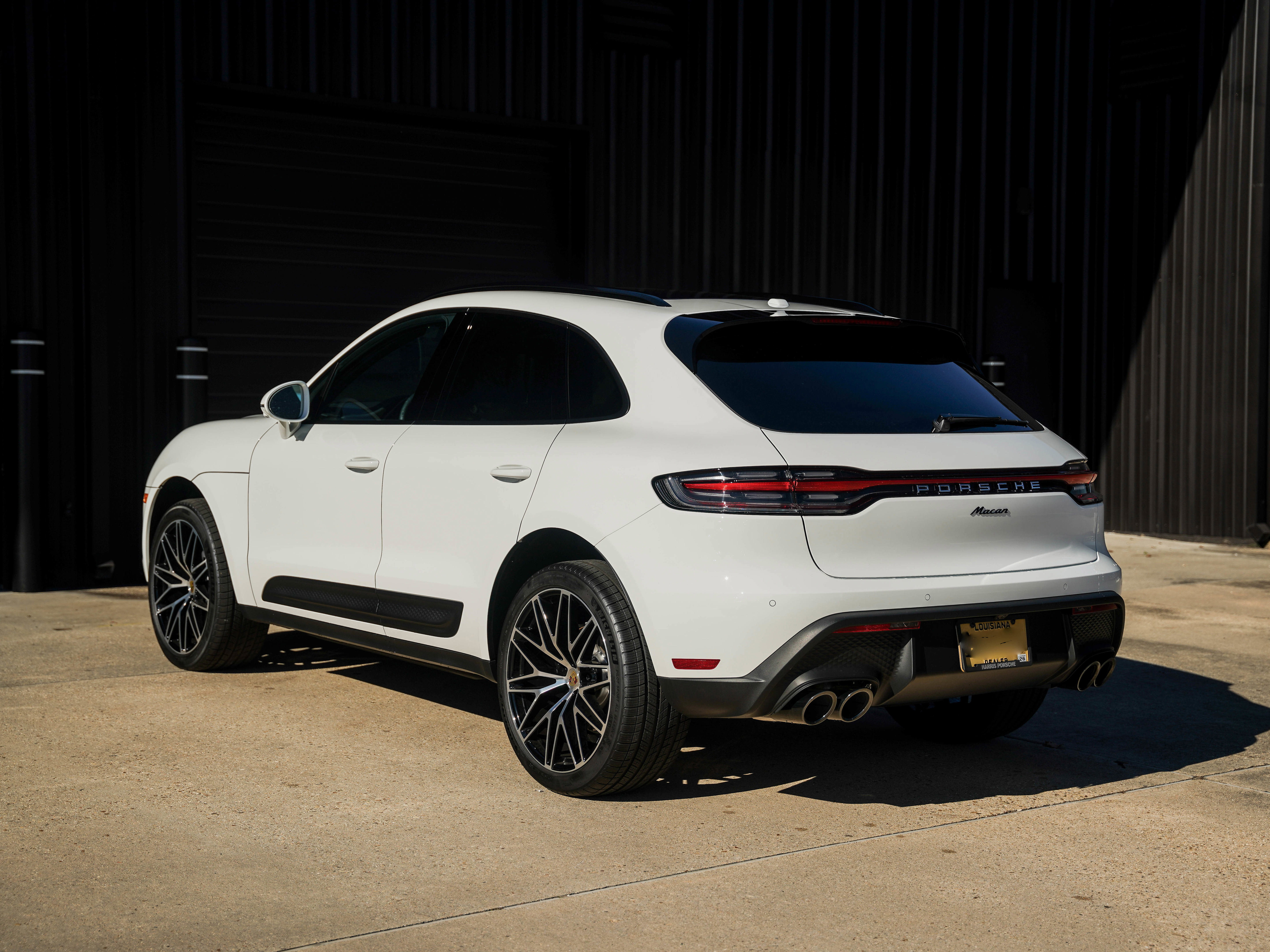 New 2026 Porsche Macan image 3