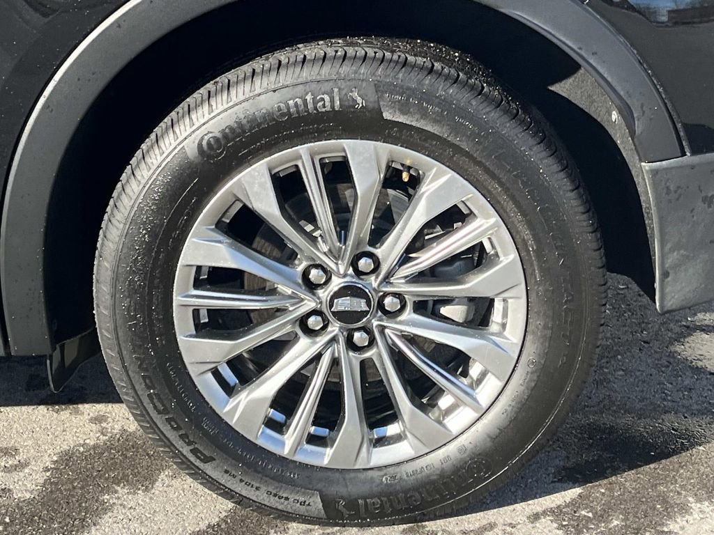 Certified 2025 Cadillac XT4 Premium Luxury w/ Technology Package image 13