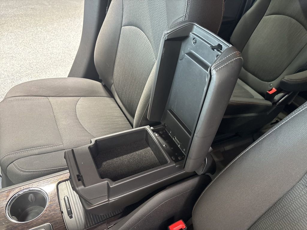 Used 2016 Chevrolet Traverse LT w/ Style and Technology Package image 26