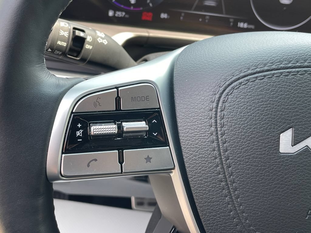 Certified 2025 Kia Telluride SX Prestige X-Line AWD/4WD image 35