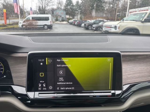 Used 2024 Volkswagen Atlas SEL Premium R-Line image 26