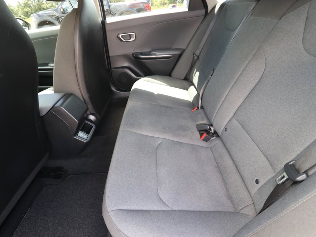 Used 2025 Kia K4 FWD image 9