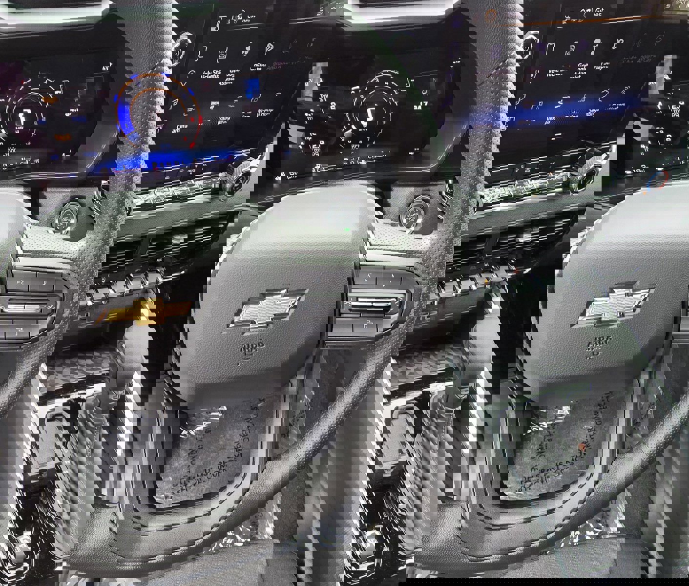 Used 2024 Chevrolet Colorado W/T w/ Technology Package image 37