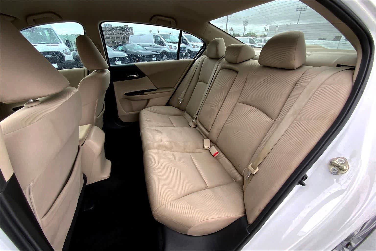 Used 2015 Honda Accord LX image 29