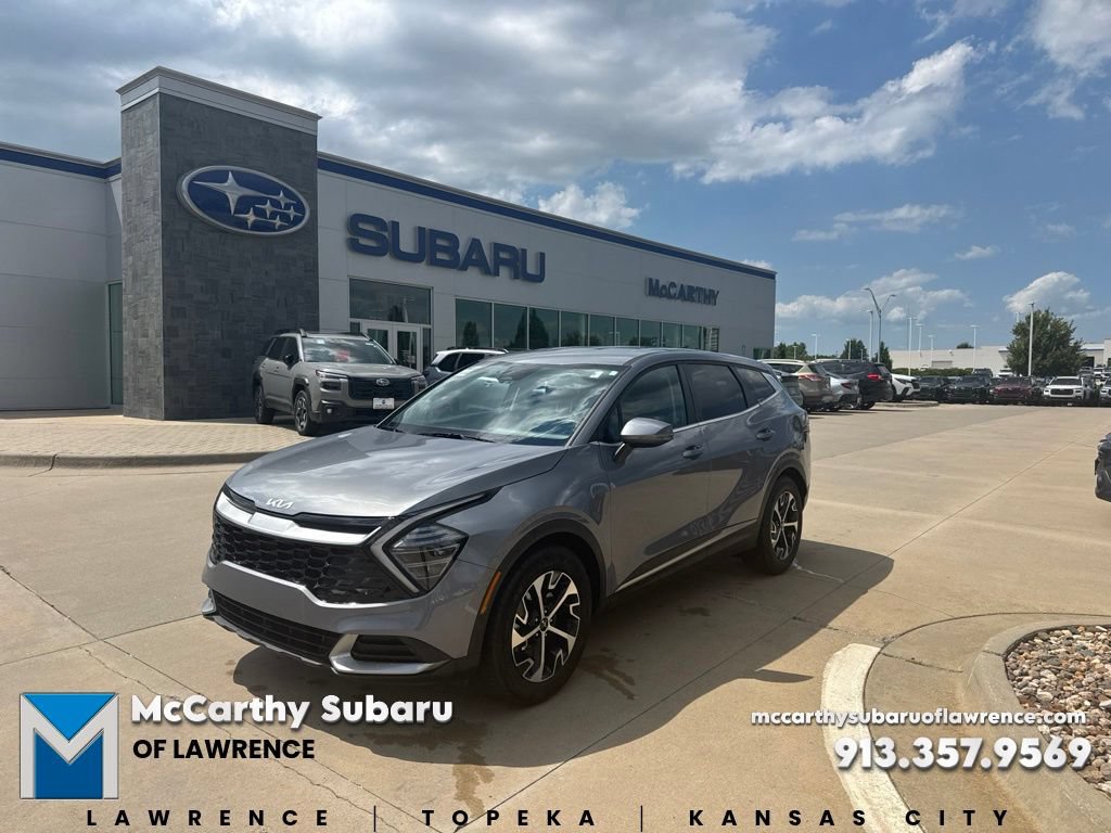 Used 2025 Kia Sportage EX FWD image 1