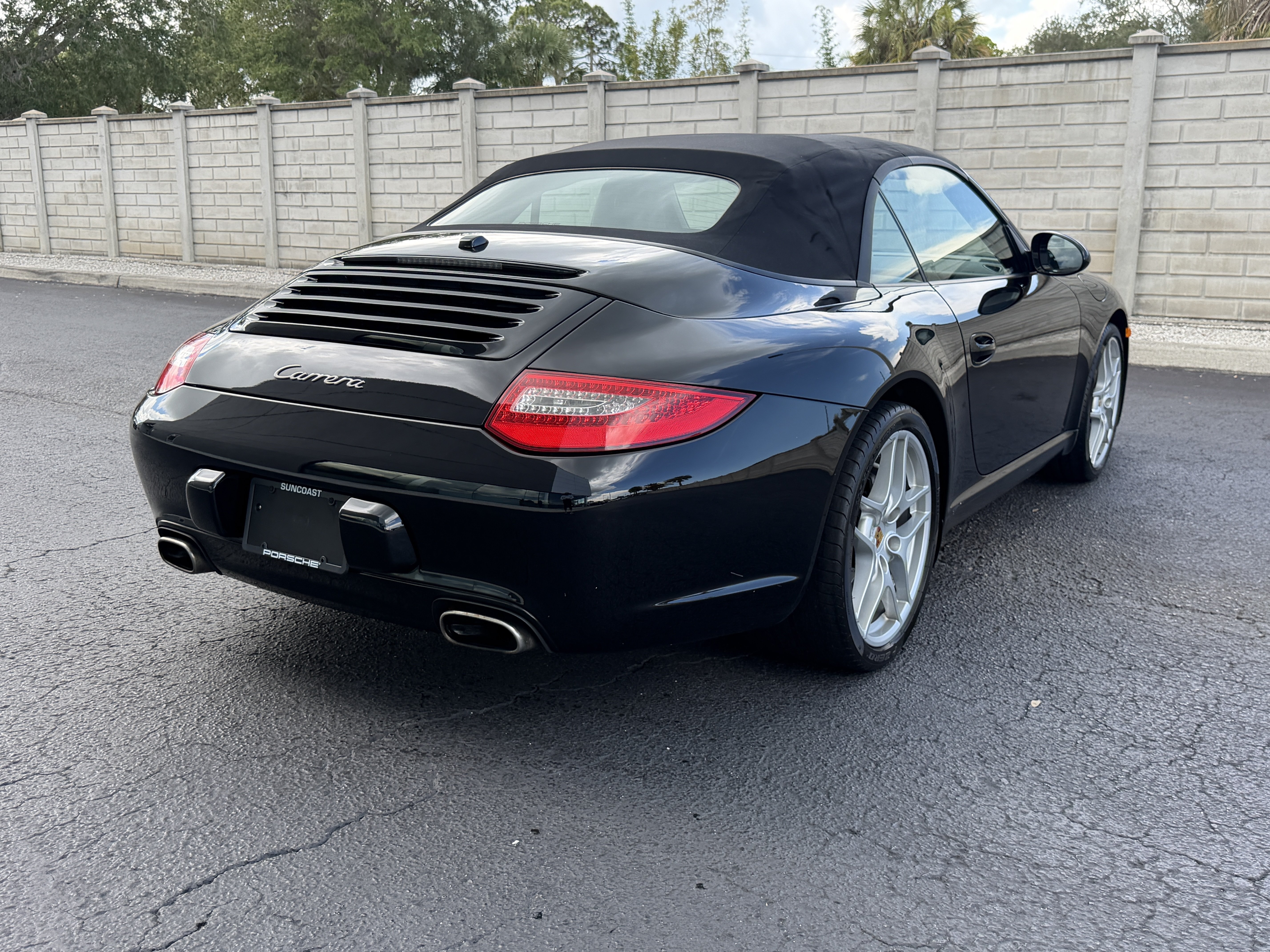 Used 2009 Porsche 911 Carrera RWD image 6