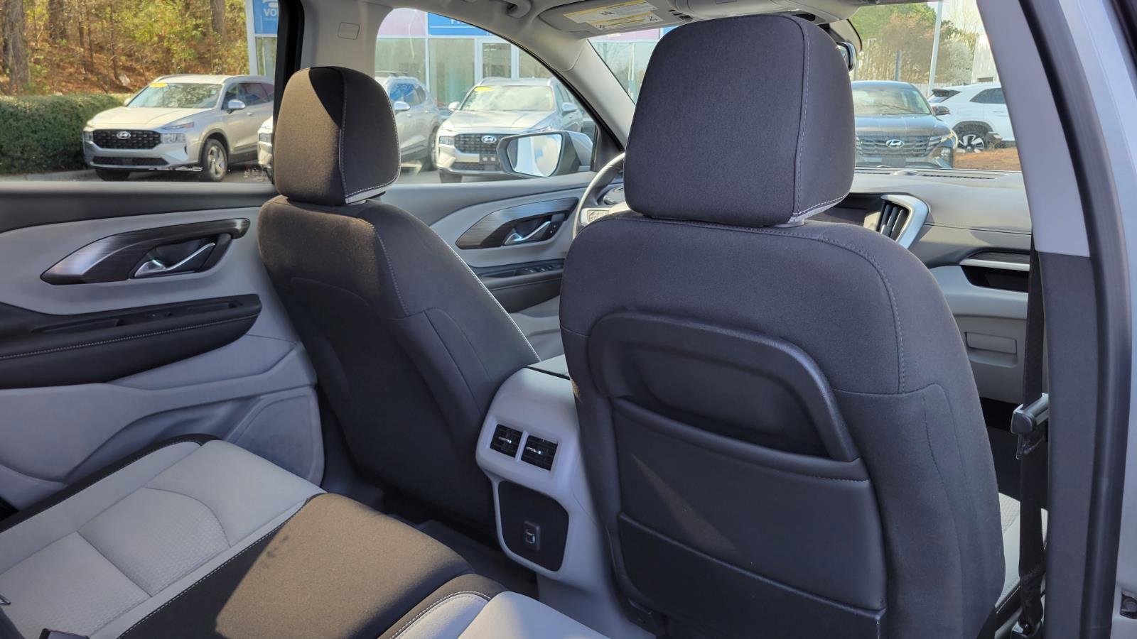 Used 2023 GMC Terrain SLE image 45