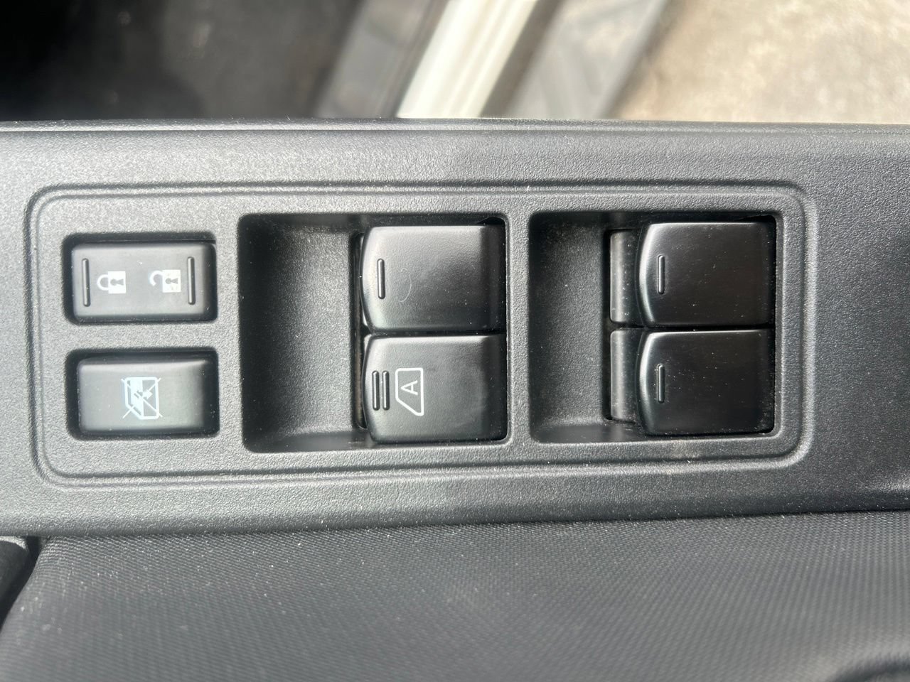 Used 2022 Nissan Frontier PRO-4X AWD/4WD image 17