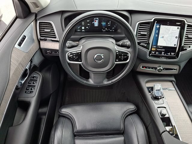 Used 2022 Volvo XC90 T8 Inscription w/ Advanced Package AWD/4WD image 13