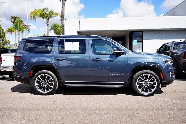 Used 2023 Jeep Wagoneer Series II w/ Premium Group I image 7
