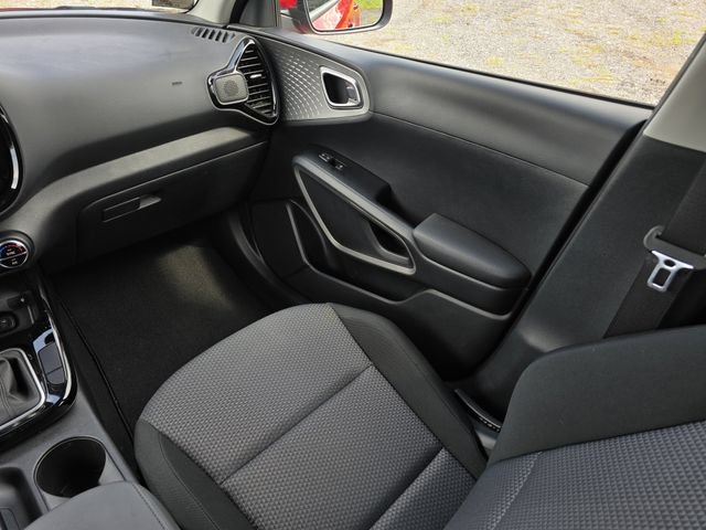 Certified 2025 Kia Soul S FWD image 20