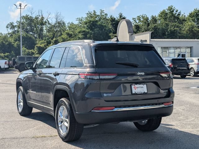 New 2026 Jeep Grand Cherokee Laredo RWD image 5