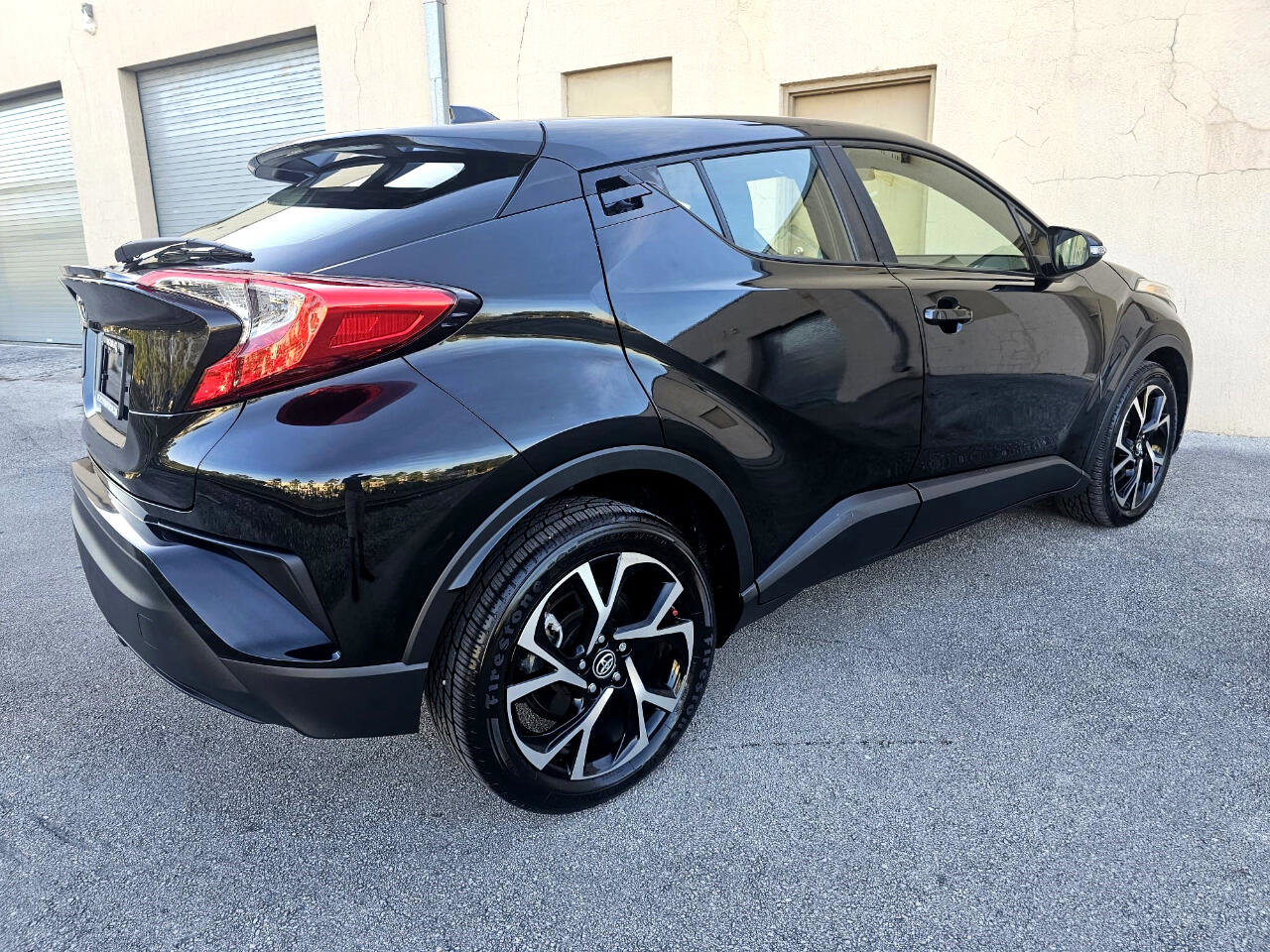 Used 2019 Toyota C-HR Limited image 13