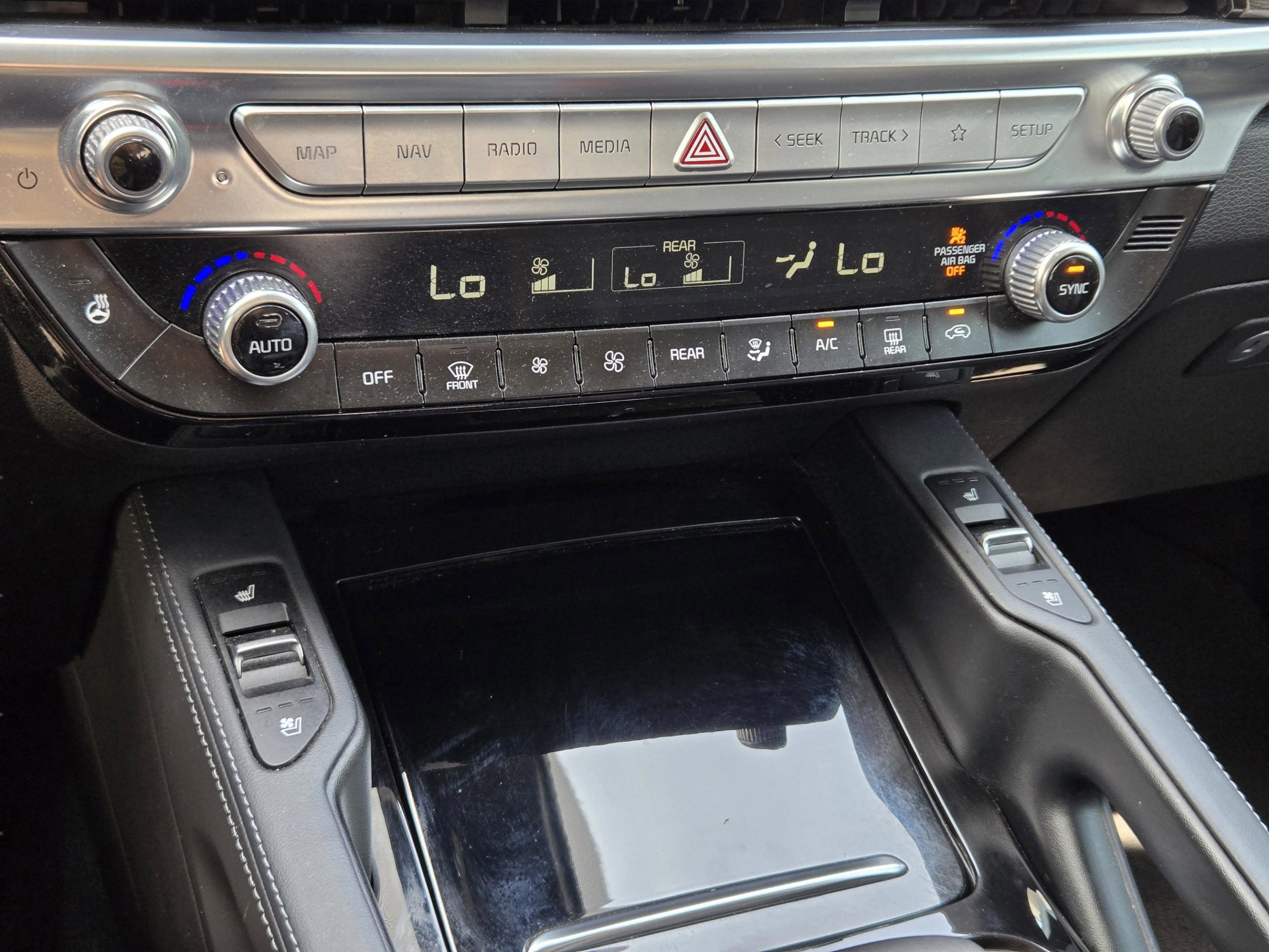 Used 2022 Kia Telluride EX w/ EX Premium Package AWD/4WD image 17