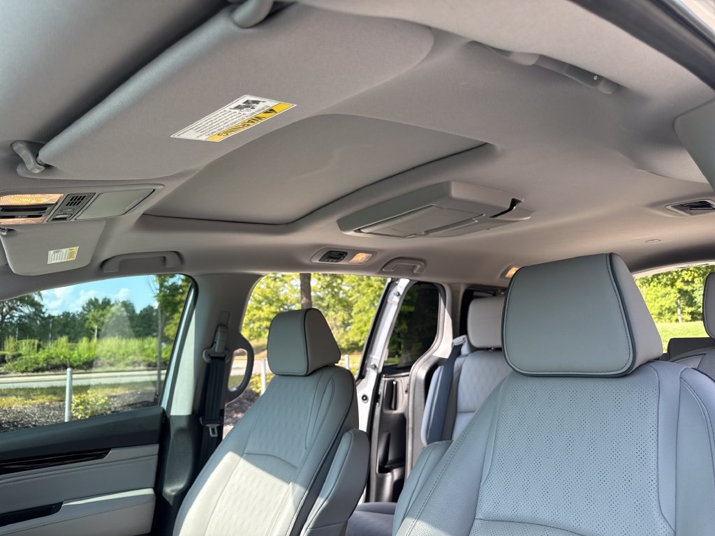 Used 2022 Honda Odyssey Elite image 31