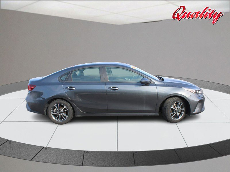 Used 2024 Kia Forte LXS image 2