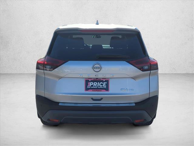 Used 2023 Nissan Rogue SV image 5