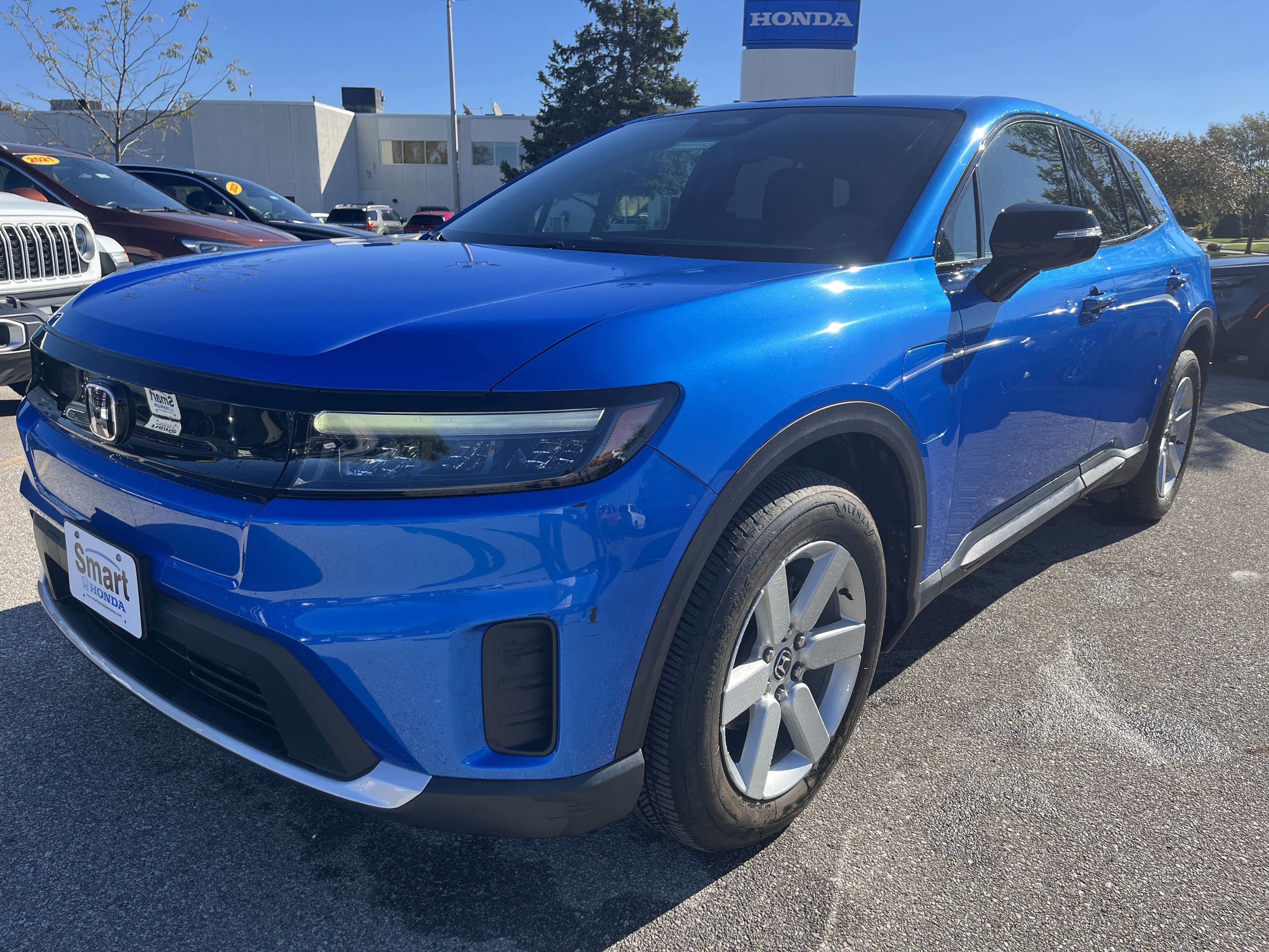 Used 2024 Honda Prologue EX image 2