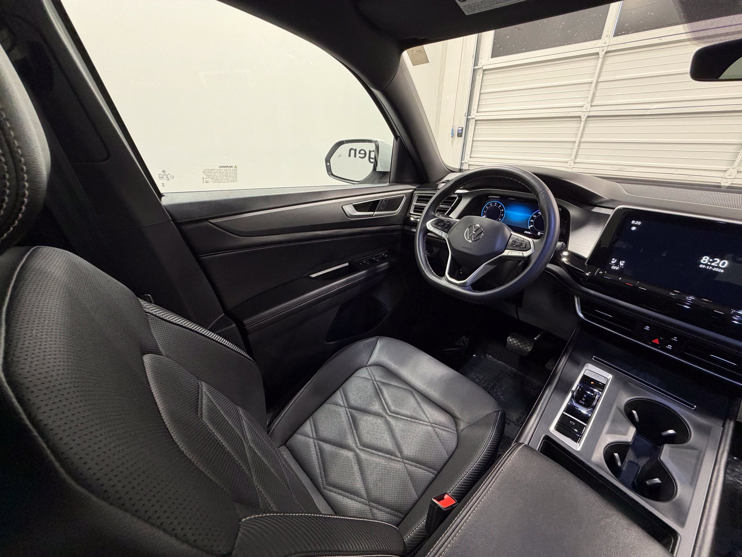 Certified 2024 Volkswagen Atlas Cross Sport SE FWD image 29