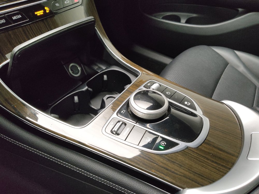 Used 2019 Mercedes-Benz GLC 300 4MATIC image 26