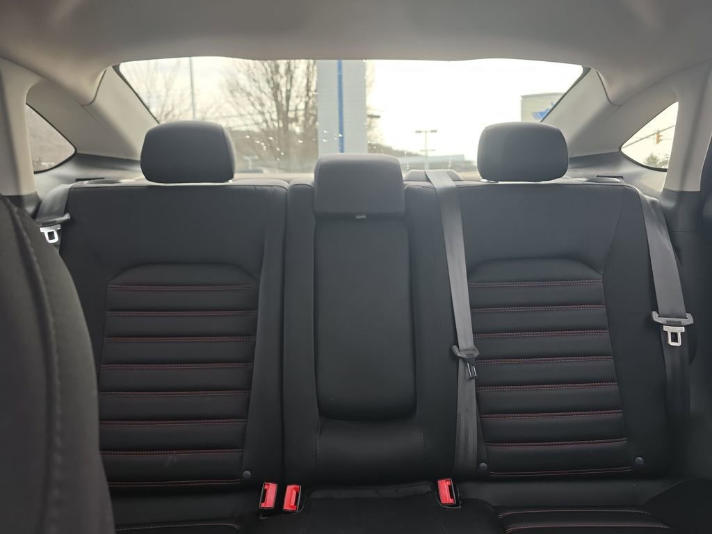 Used 2015 Ford Fusion SE w/ Equipment Group 201A image 39