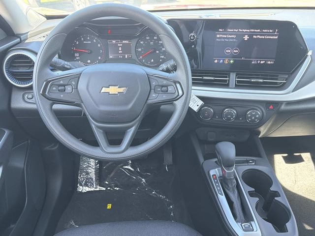 New 2026 Chevrolet Trax LS w/ LS Convenience Package FWD image 26
