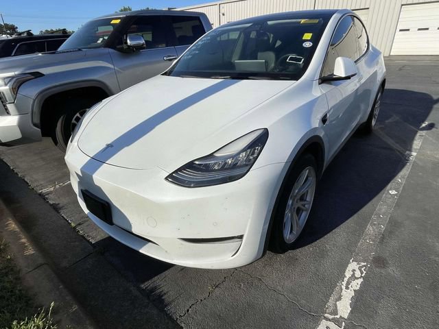Used 2021 Tesla Model Y Long Range AWD/4WD image 2