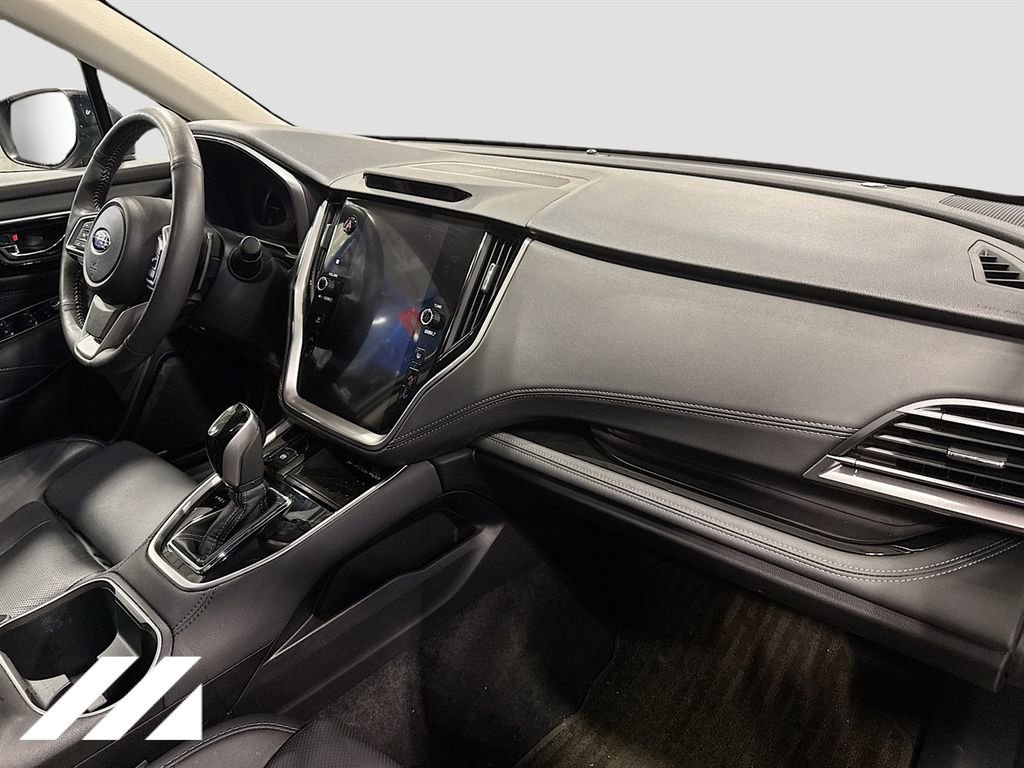 Certified 2025 Subaru Outback Limited image 33