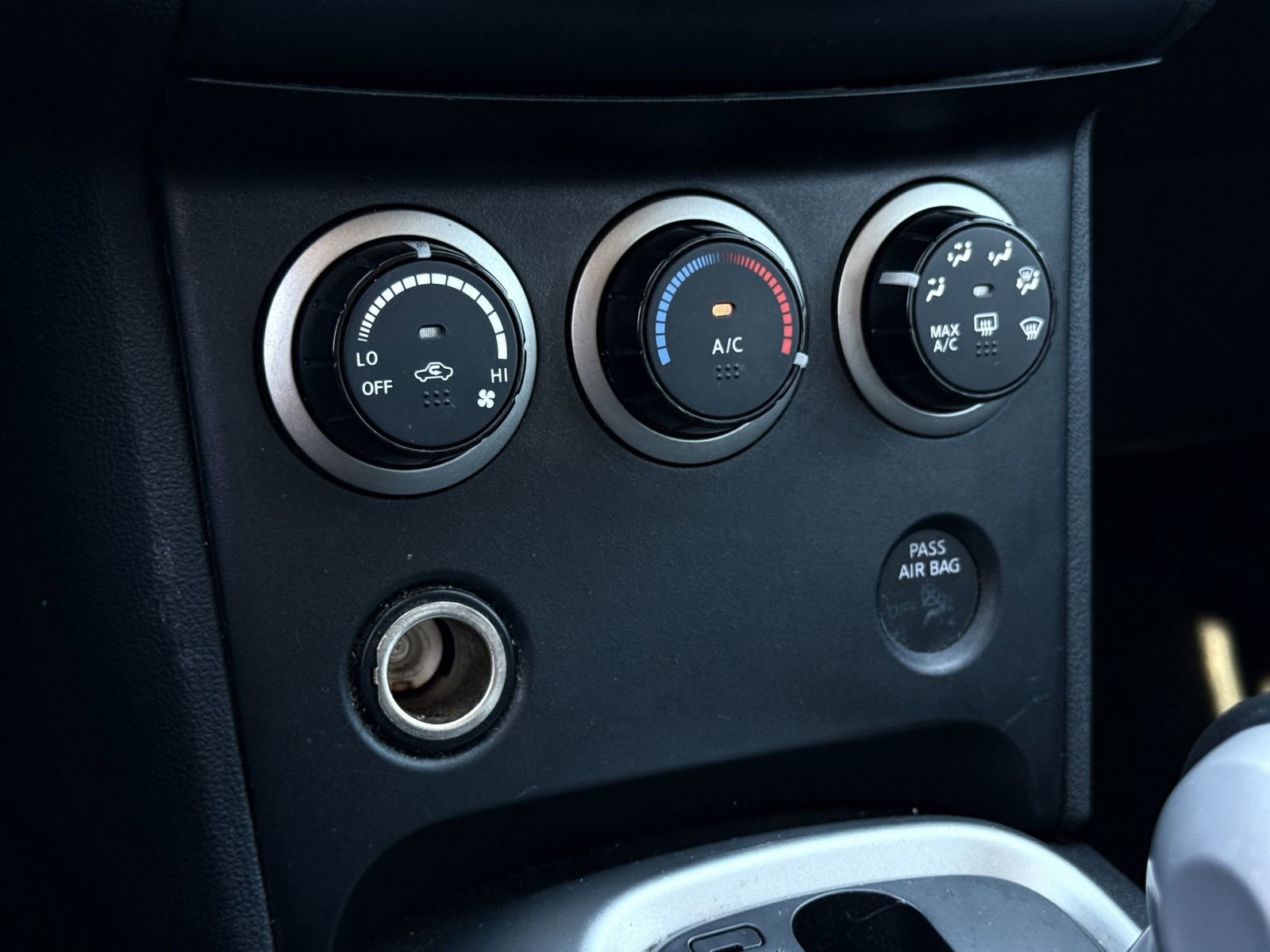 Used 2014 Nissan Rogue S w/ Convenience Package image 20