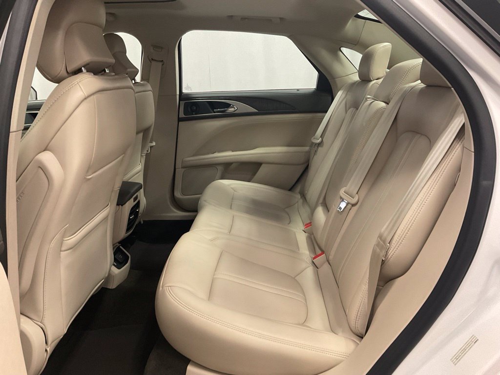 Used 2019 Lincoln MKZ Reserve FWD image 34