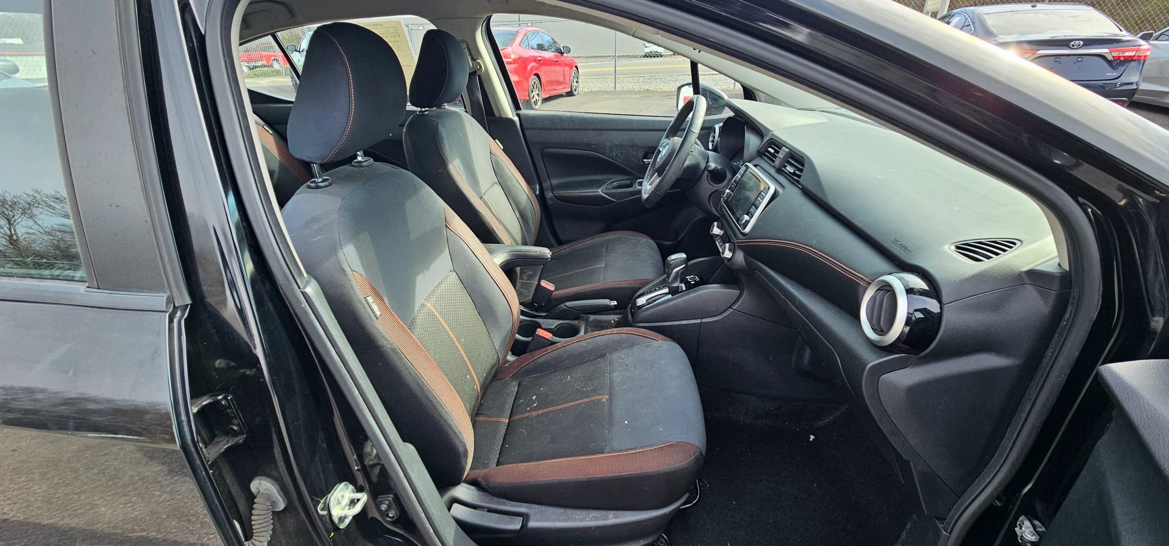 Used 2020 Nissan Versa SR image 11