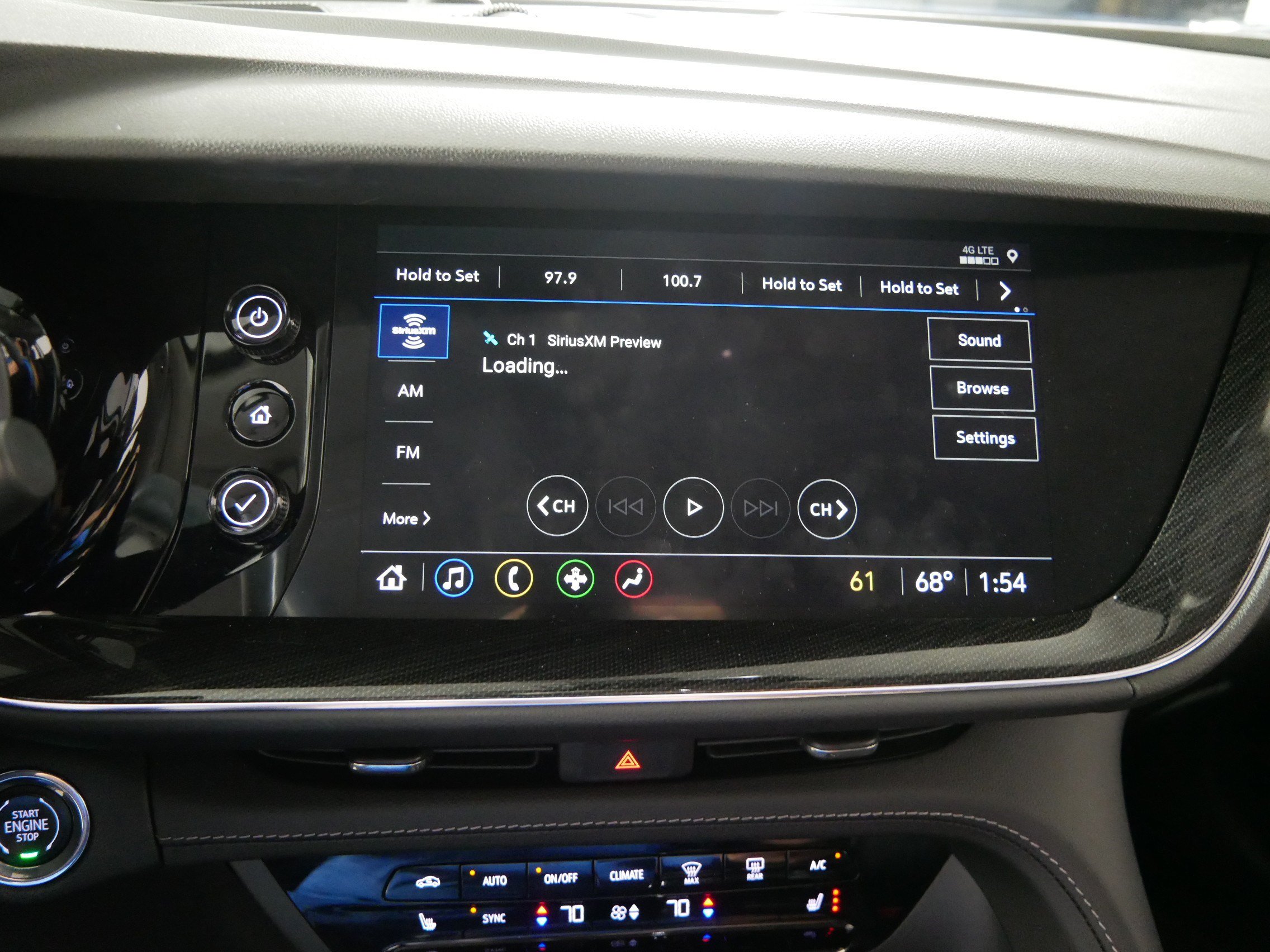 Used 2023 Buick Envision Essence AWD/4WD image 22