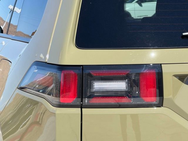 New 2026 Jeep Cherokee Laredo image 9