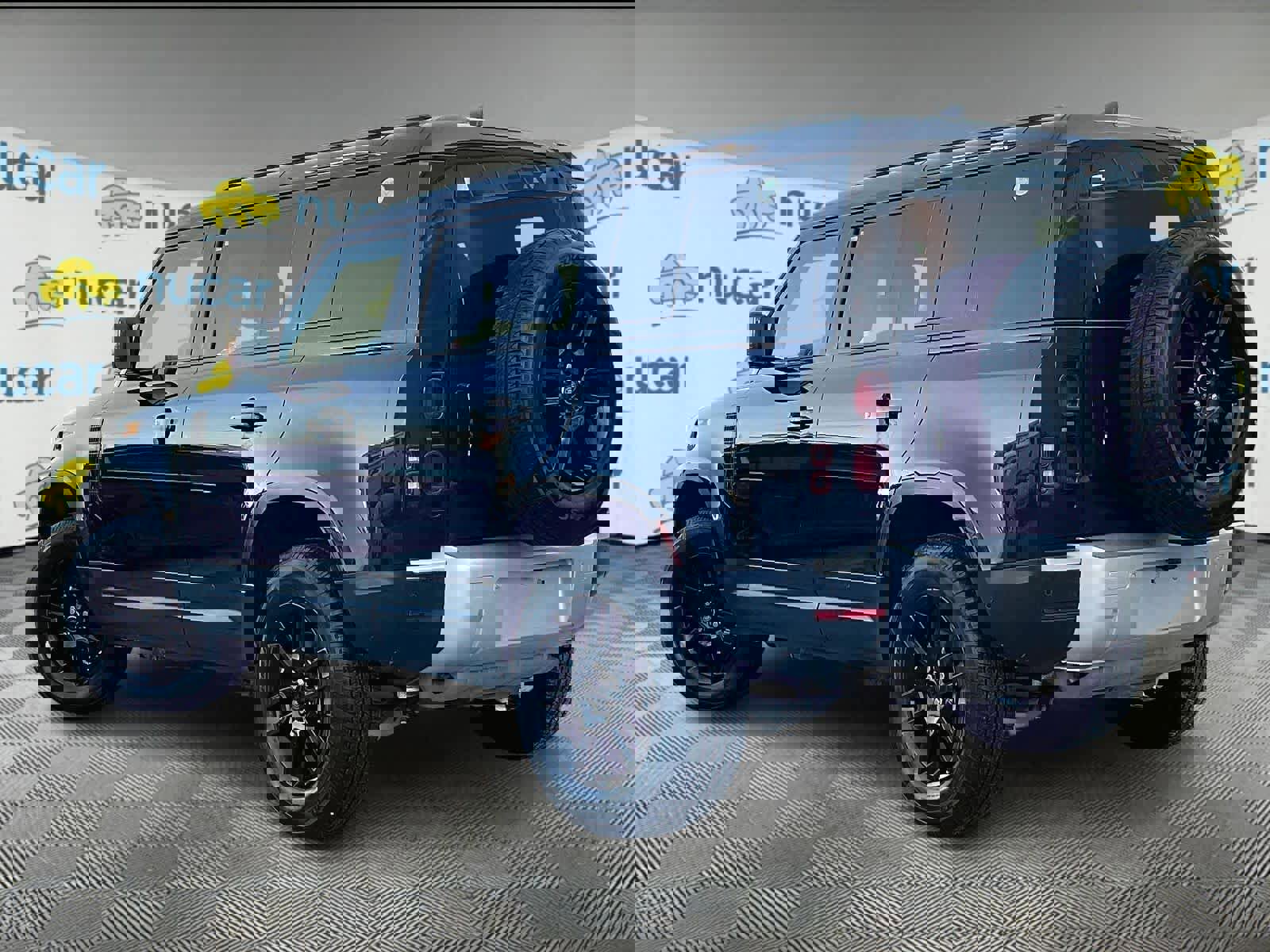 Used 2025 Land Rover Defender 110 S image 4