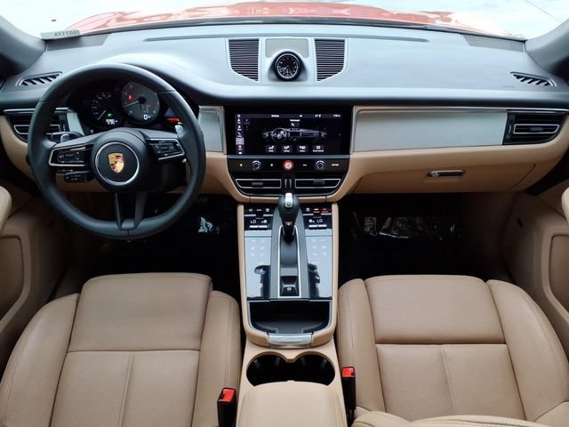 Used 2022 Porsche Macan S AWD/4WD image 4