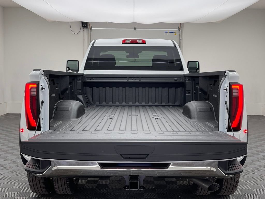 New 2026 GMC Sierra 3500 Pro AWD/4WD image 8