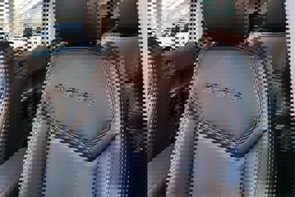 New 2025 Ford Maverick Lariat w/ Black Appearance Package image 25