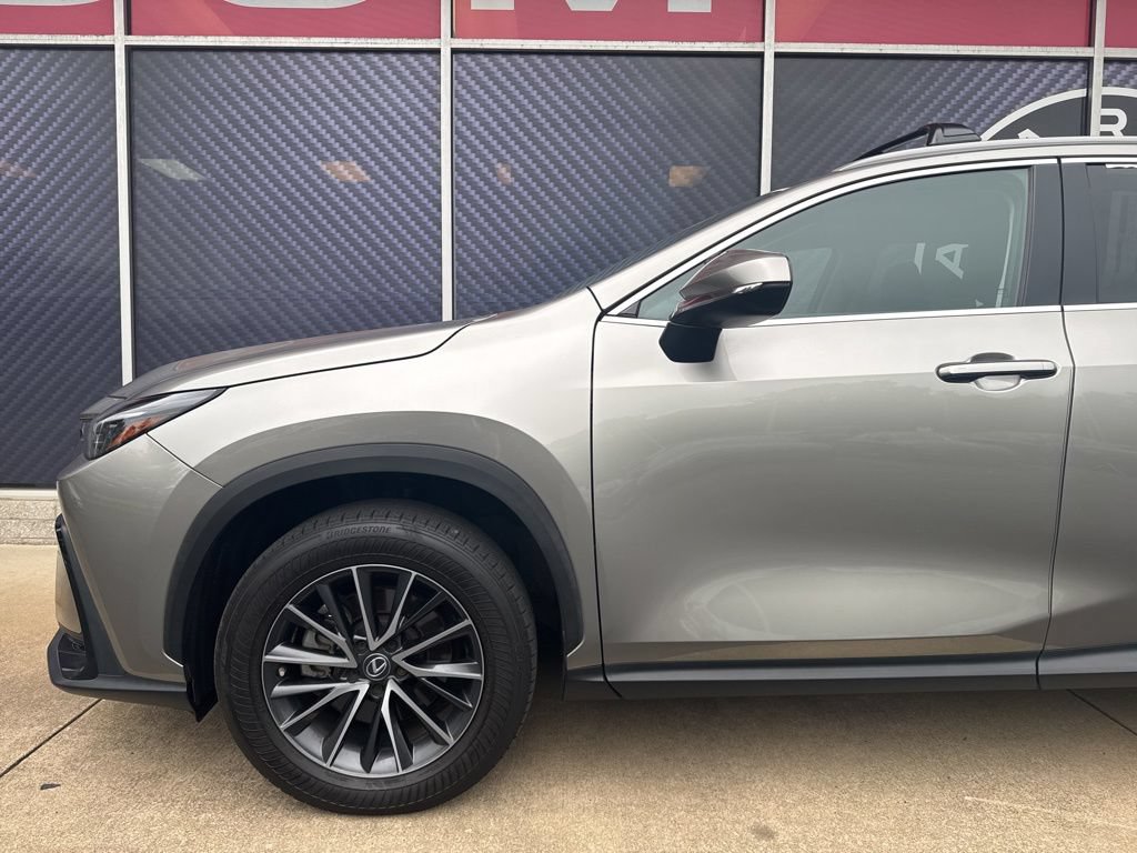 Used 2023 Lexus NX 350 AWD image 16