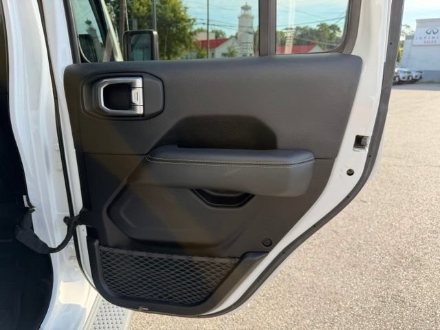 Used 2019 Jeep Wrangler Unlimited Sahara w/ LED Lighting Group AWD/4WD image 20