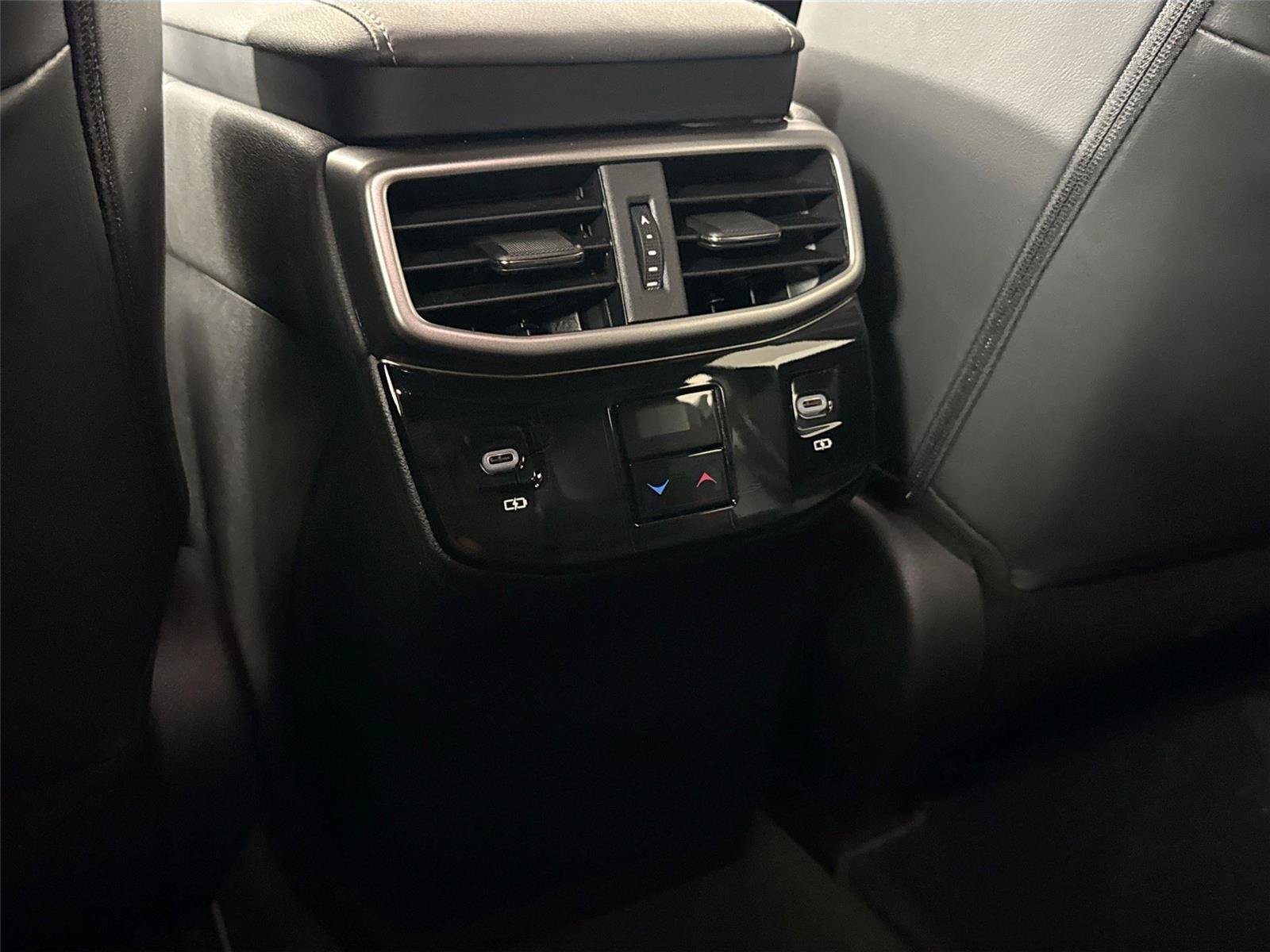 Used 2024 Lexus RX 350 FWD w/ Technology Package image 31