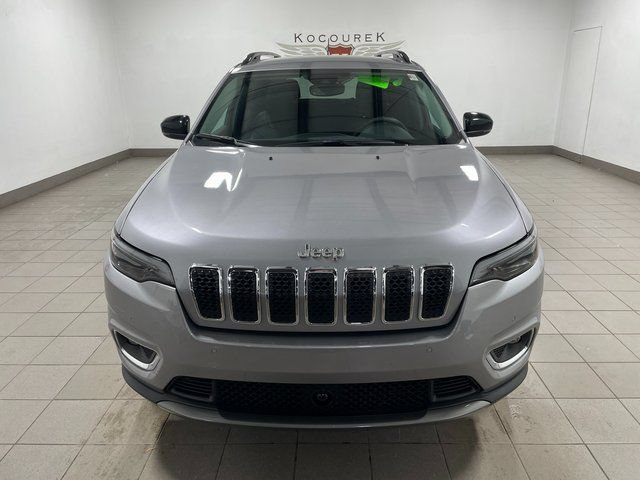 Used 2022 Jeep Cherokee Limited w/ Trailer Tow Group AWD/4WD image 2
