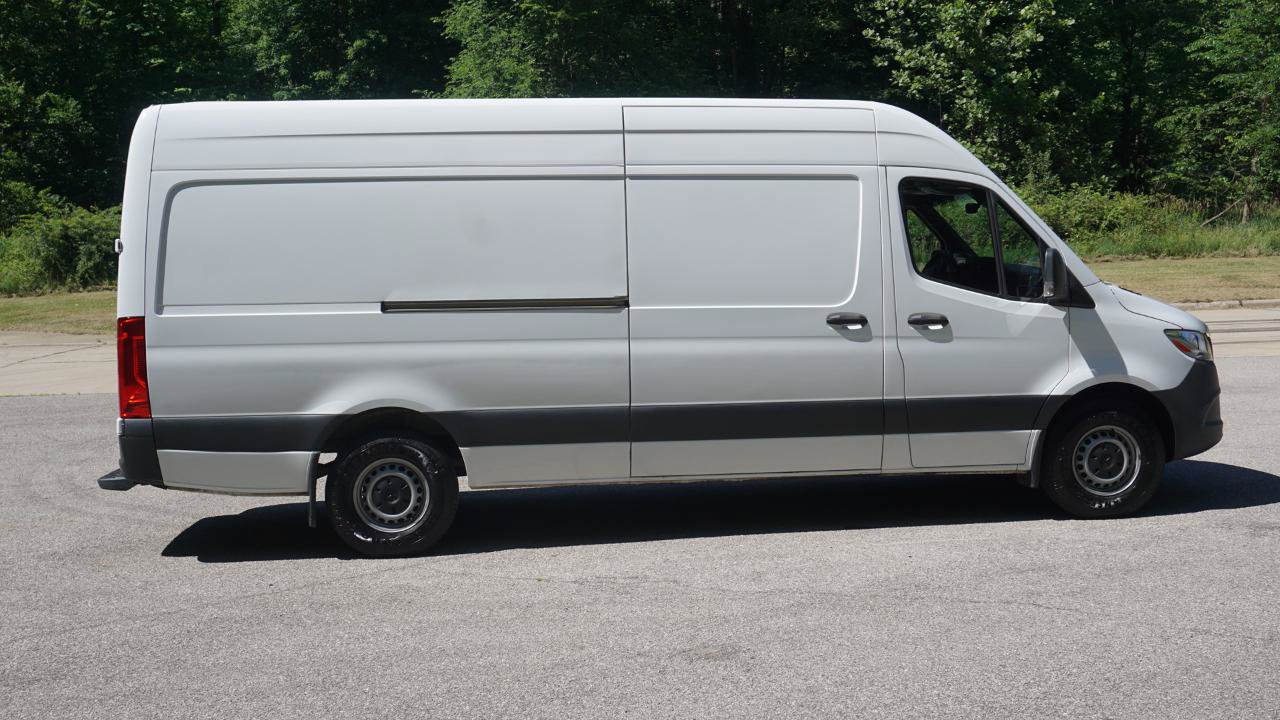 Used 2022 Mercedes-Benz Sprinter 2500 image 6