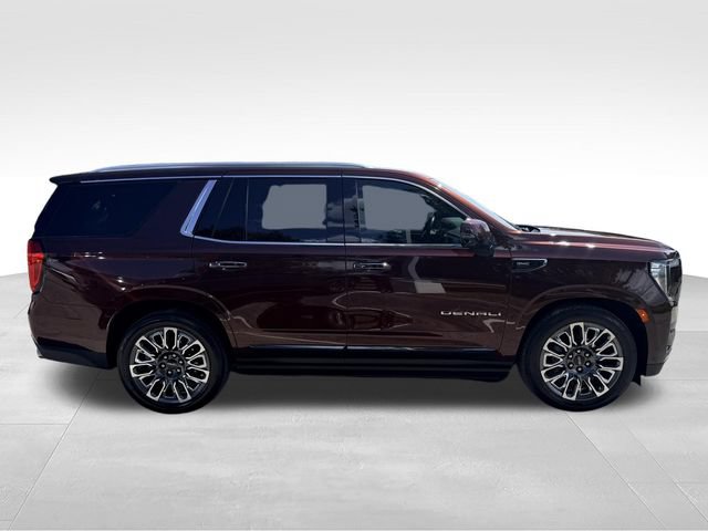 Used 2023 GMC Yukon Denali Ultimate AWD/4WD image 4