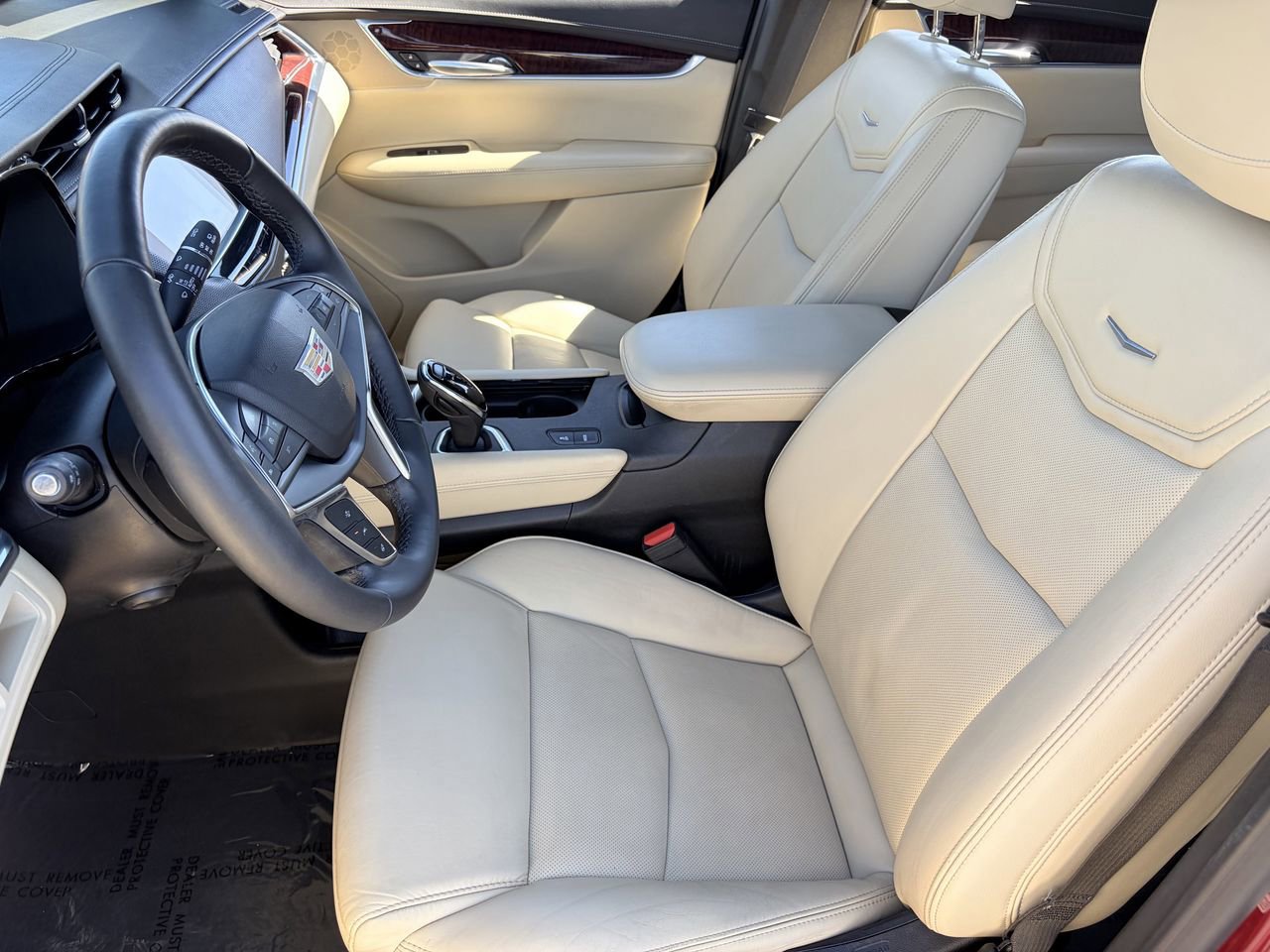 Used 2018 Cadillac XT5 Premium Luxury w/ LPO, Wheel Lock Package image 19