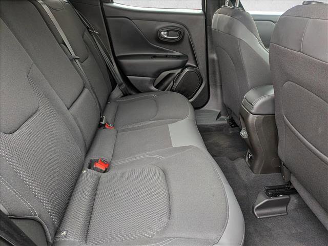 Used 2022 Jeep Renegade Altitude w/ Convenience Group image 19