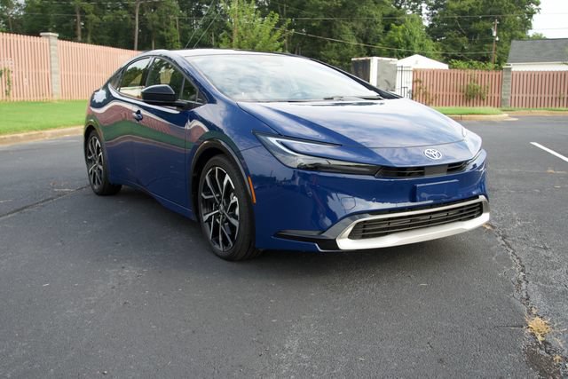 Used 2026 Toyota Prius Plug-In Hybrid FWD image 1